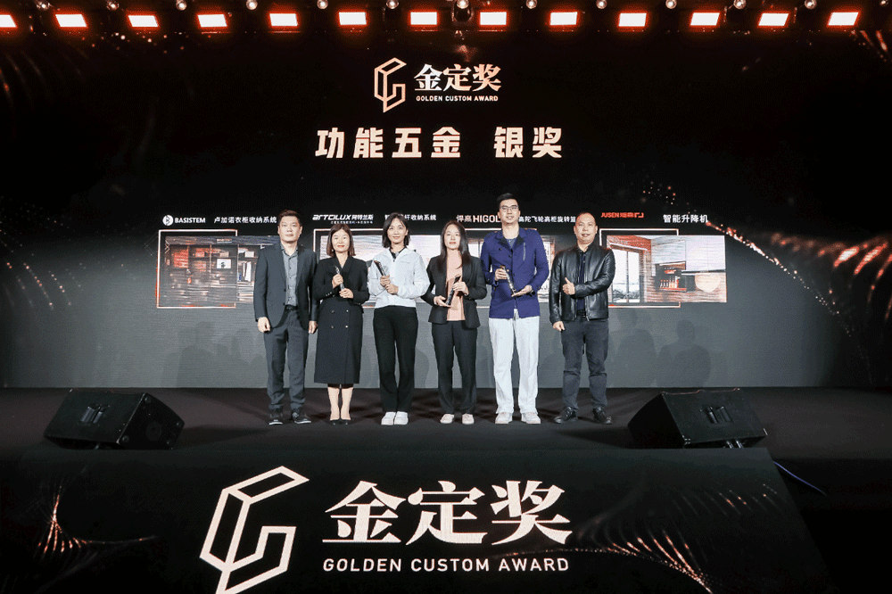 微信图片_20230330183128.gif 微信图片_20230330183128.gif